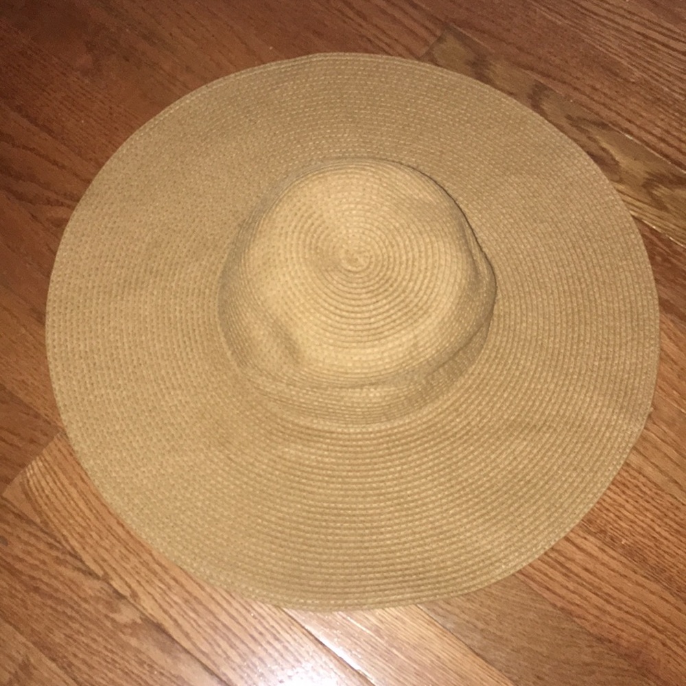 Straw Beach Hat